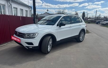 Volkswagen Tiguan II, 2019 год, 3 130 000 рублей, 3 фотография