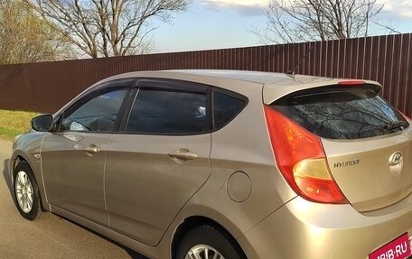 Hyundai Solaris II рестайлинг, 2013 год, 750 000 рублей, 3 фотография