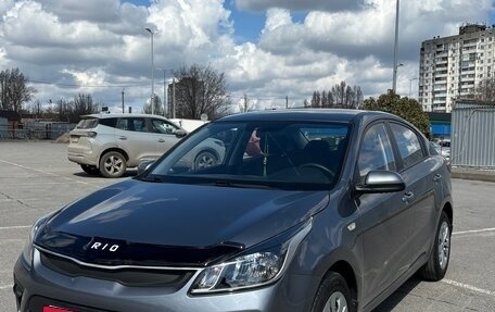 KIA Rio IV, 2018 год, 1 300 000 рублей, 6 фотография