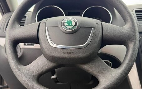 Skoda Yeti I рестайлинг, 2018 год, 990 000 рублей, 17 фотография