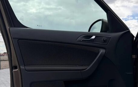Skoda Yeti I рестайлинг, 2018 год, 990 000 рублей, 24 фотография