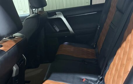 Toyota Land Cruiser Prado 150 рестайлинг 2, 2018 год, 7 499 000 рублей, 6 фотография