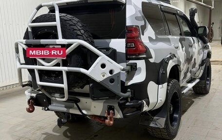 Toyota Land Cruiser Prado 150 рестайлинг 2, 2018 год, 7 499 000 рублей, 3 фотография