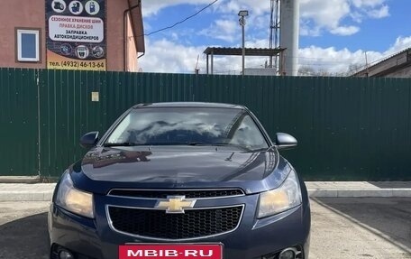 Chevrolet Cruze II, 2010 год, 590 000 рублей, 2 фотография