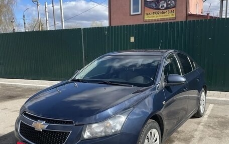 Chevrolet Cruze II, 2010 год, 590 000 рублей, 8 фотография