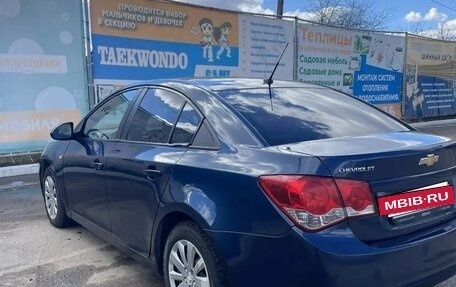 Chevrolet Cruze II, 2010 год, 590 000 рублей, 7 фотография