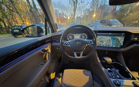 Volkswagen Touareg III, 2018 год, 4 150 000 рублей, 22 фотография