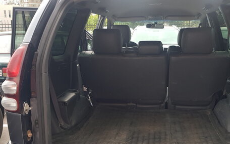 Toyota Land Cruiser Prado 120 рестайлинг, 2007 год, 2 000 000 рублей, 11 фотография