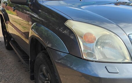 Toyota Land Cruiser Prado 120 рестайлинг, 2007 год, 2 000 000 рублей, 17 фотография