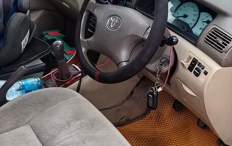 Toyota Corolla, 2001 год, 650 000 рублей, 9 фотография