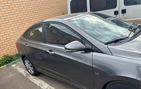 Hyundai Solaris II рестайлинг, 2011 год, 950 000 рублей, 6 фотография