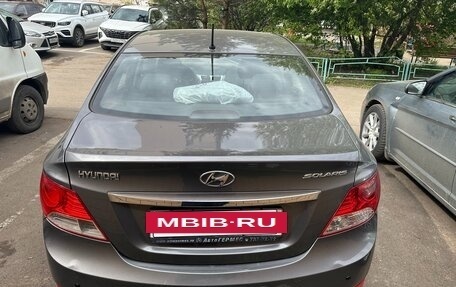 Hyundai Solaris II рестайлинг, 2011 год, 950 000 рублей, 4 фотография