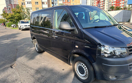Volkswagen Caravelle T5, 2014 год, 1 900 000 рублей, 5 фотография