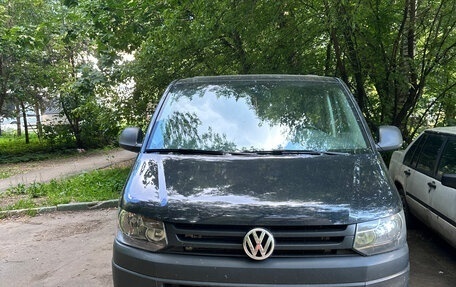 Volkswagen Caravelle T5, 2014 год, 1 900 000 рублей, 3 фотография