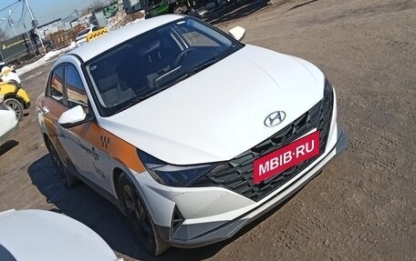 Hyundai Elantra, 2023 год, 1 630 000 рублей, 3 фотография