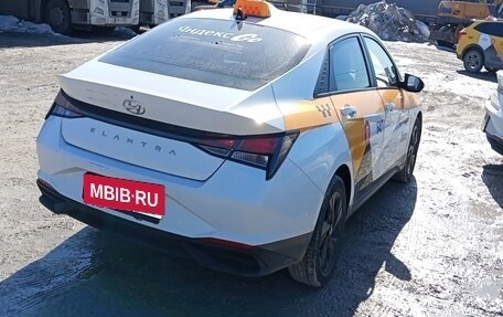 Hyundai Elantra, 2023 год, 1 630 000 рублей, 4 фотография