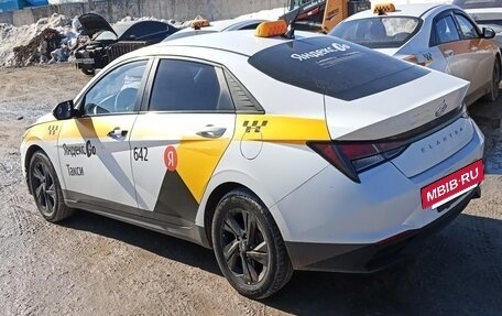 Hyundai Elantra, 2023 год, 1 630 000 рублей, 2 фотография