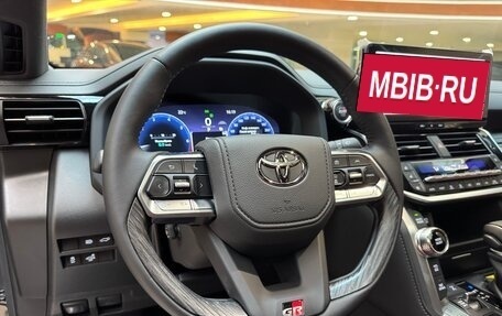 Toyota Land Cruiser, 2026 год, 15 500 000 рублей, 27 фотография