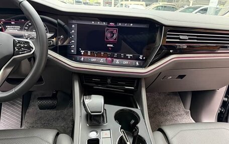 Volkswagen Touareg III, 2023 год, 6 608 240 рублей, 11 фотография
