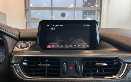 Mazda 6, 2016 год, 1 990 000 рублей, 14 фотография