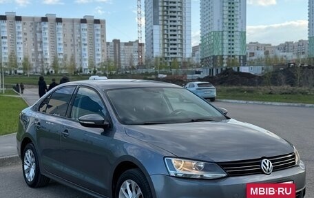 Volkswagen Jetta VI, 2013 год, 995 000 рублей, 3 фотография