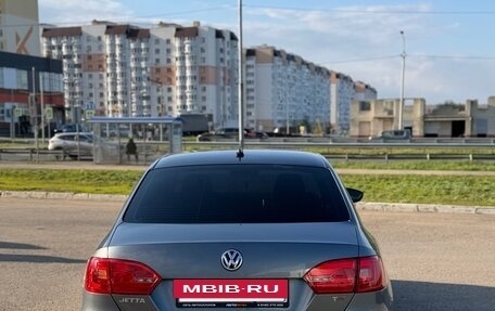 Volkswagen Jetta VI, 2013 год, 995 000 рублей, 4 фотография