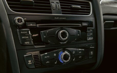 Audi A4, 2015 год, 1 545 000 рублей, 15 фотография