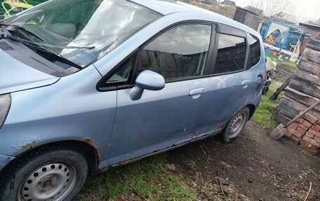 Honda Fit III, 2002 год, 185 000 рублей, 2 фотография