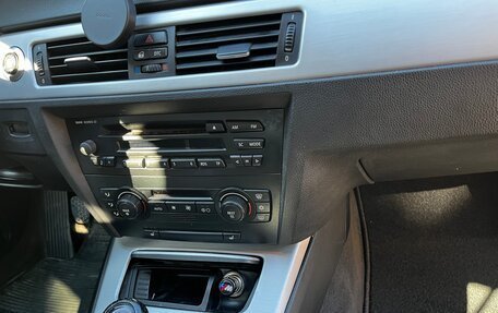 BMW 3 серия, 2005 год, 850 000 рублей, 3 фотография
