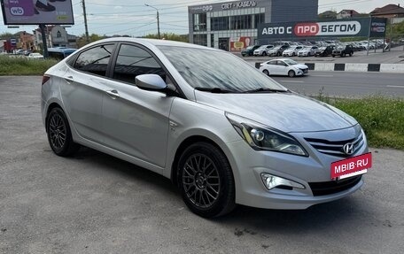 Hyundai Solaris II рестайлинг, 2015 год, 1 250 000 рублей, 4 фотография