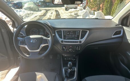 Hyundai Solaris II рестайлинг, 2021 год, 1 320 000 рублей, 3 фотография