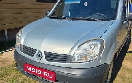 Renault Kangoo II рестайлинг, 2006 год, 380 000 рублей, 1 фотография