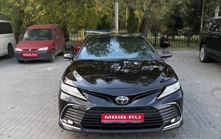 Toyota Camry, 2018 год, 2 990 000 рублей, 1 фотография