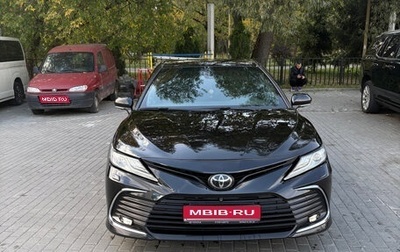 Toyota Camry, 2018 год, 2 990 000 рублей, 1 фотография
