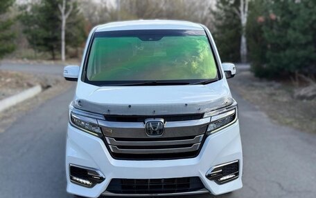 Honda Stepwgn IV, 2018 год, 1 800 000 рублей, 4 фотография