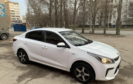 KIA Rio IV, 2017 год, 1 390 000 рублей, 3 фотография