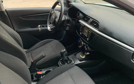 KIA Rio IV, 2017 год, 1 390 000 рублей, 10 фотография