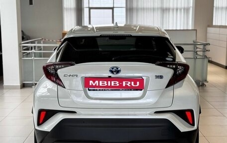 Toyota C-HR I рестайлинг, 2018 год, 1 999 000 рублей, 5 фотография