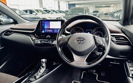 Toyota C-HR I рестайлинг, 2018 год, 1 999 000 рублей, 25 фотография