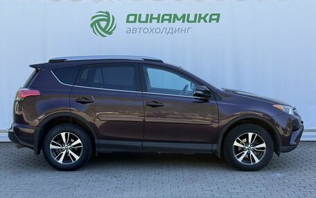 Toyota RAV4, 2018 год, 2 650 000 рублей, 4 фотография