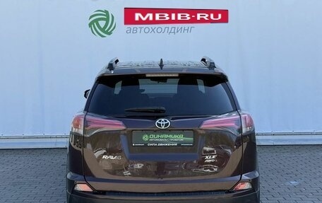 Toyota RAV4, 2018 год, 2 650 000 рублей, 6 фотография