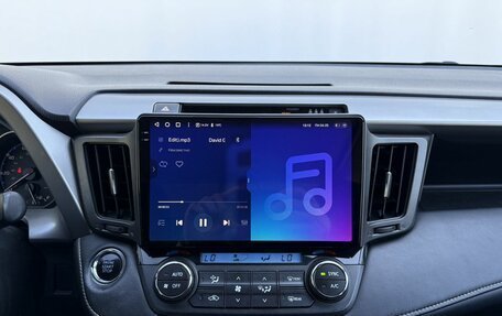 Toyota RAV4, 2018 год, 2 650 000 рублей, 14 фотография