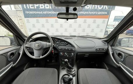 Chevrolet Niva I рестайлинг, 2013 год, 549 900 рублей, 17 фотография