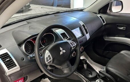 Mitsubishi Outlander III рестайлинг 3, 2008 год, 1 097 000 рублей, 10 фотография
