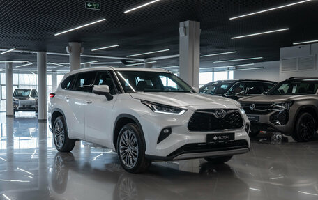 Toyota Highlander, 2026 год, 5 600 000 рублей, 2 фотография