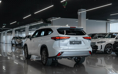 Toyota Highlander, 2026 год, 5 600 000 рублей, 5 фотография