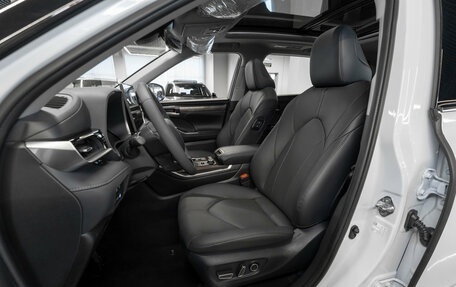 Toyota Highlander, 2026 год, 5 600 000 рублей, 9 фотография