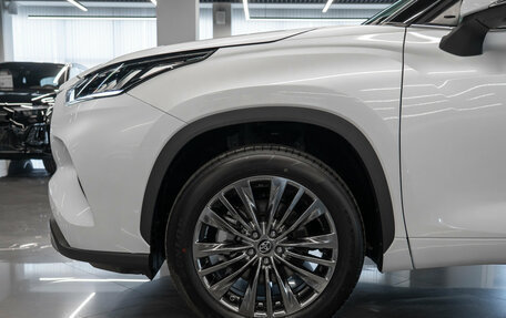 Toyota Highlander, 2026 год, 5 600 000 рублей, 29 фотография