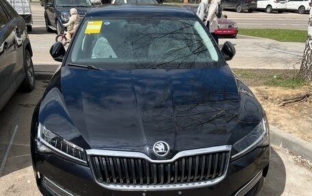 Skoda Superb III рестайлинг, 2025 год, 3 100 000 рублей, 2 фотография