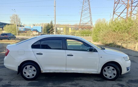 Skoda Rapid I, 2015 год, 450 000 рублей, 3 фотография